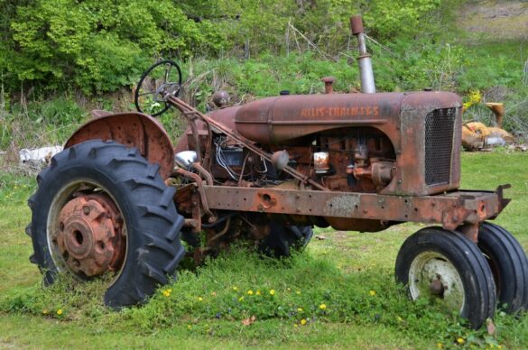 Photo tractor insurance
